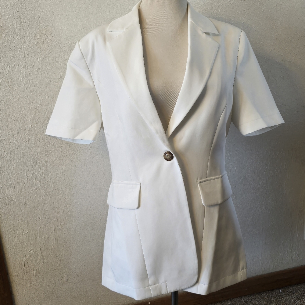 Mina Self White Women's Blazer Short sleeve Medium